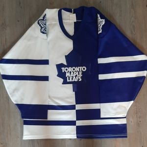 NHL Toronto Maple Leafs CCM Jersey - Medium